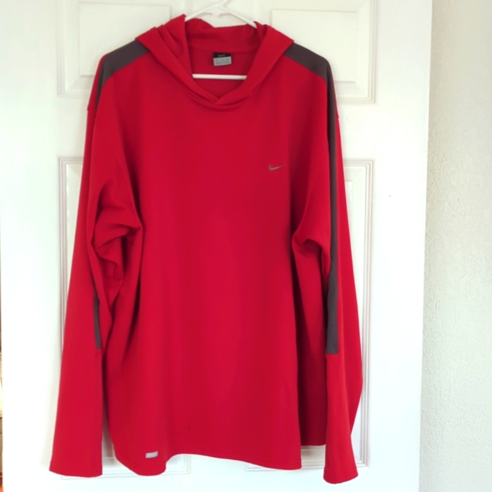 Nike XXL dri fit hooded active top red
